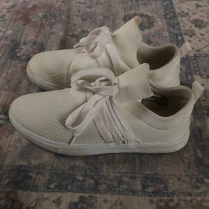 Brash Women’s Drea Lace-Up Sneaker